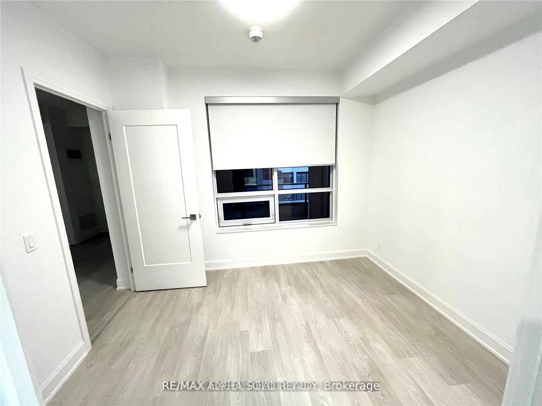 38 Water Walk Drive E 1030, Markham, ON L3R 6M8 photo 4