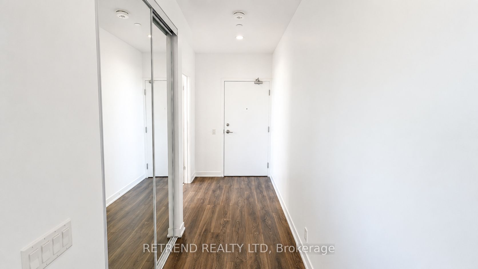 5 Buttermill Avenue 1902, Vaughan, ON L4K 0J5 photo 3