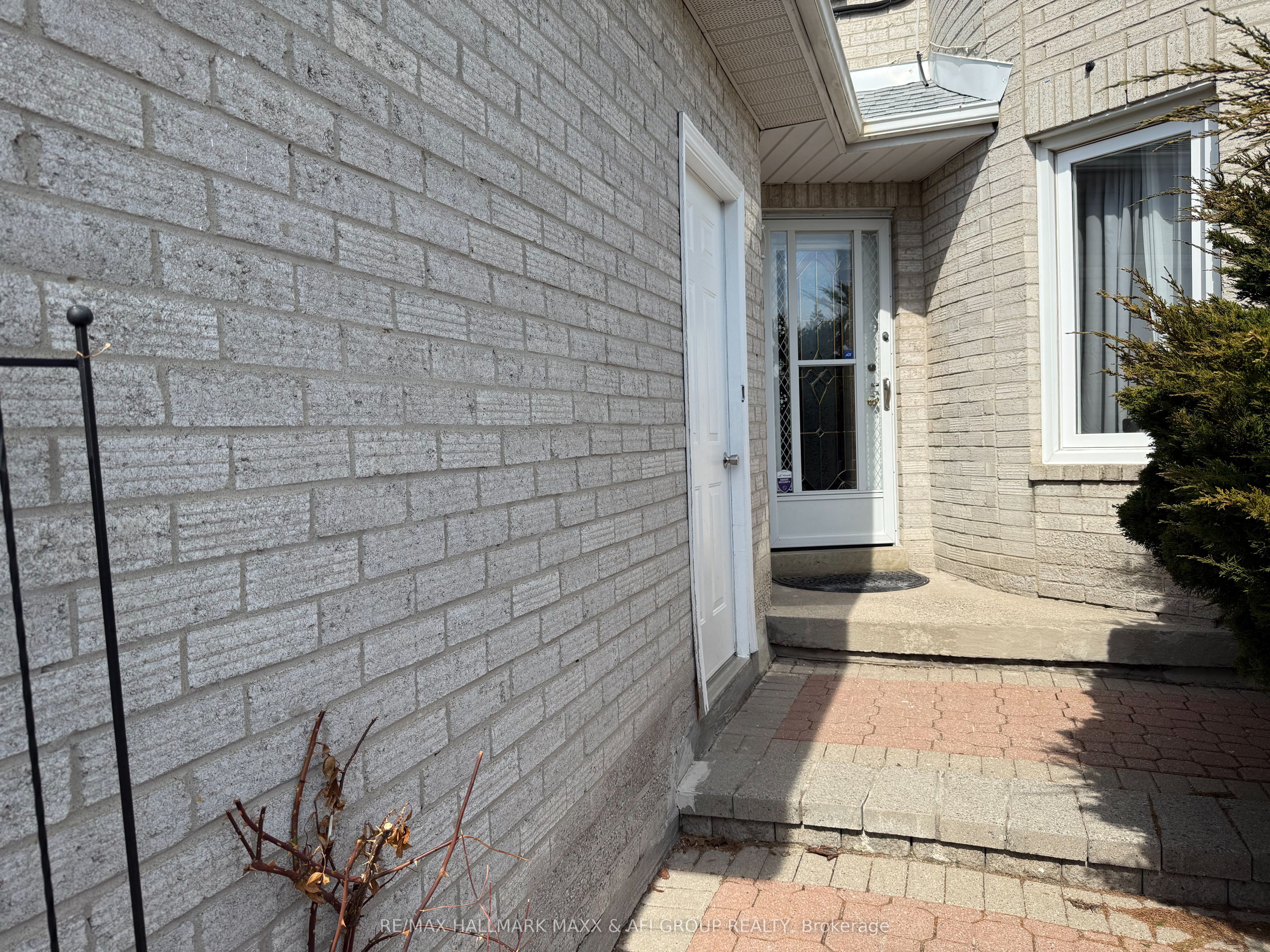 162 Joseph Aaron Boulevard, Vaughan, ON L4J 6J5 photo 2