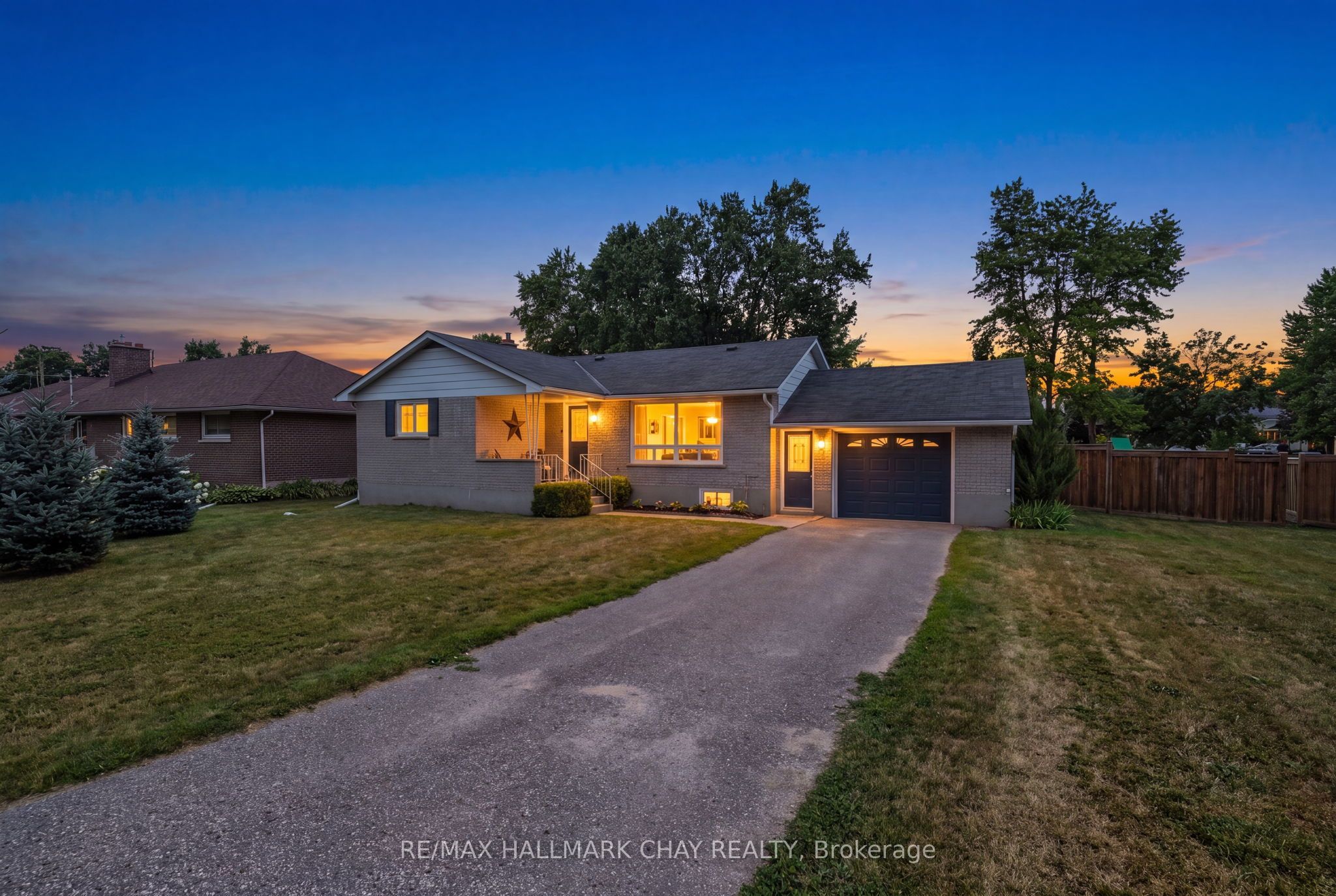 13 Downey Avenue, New Tecumseth, ON L9R 1J7 photo 2