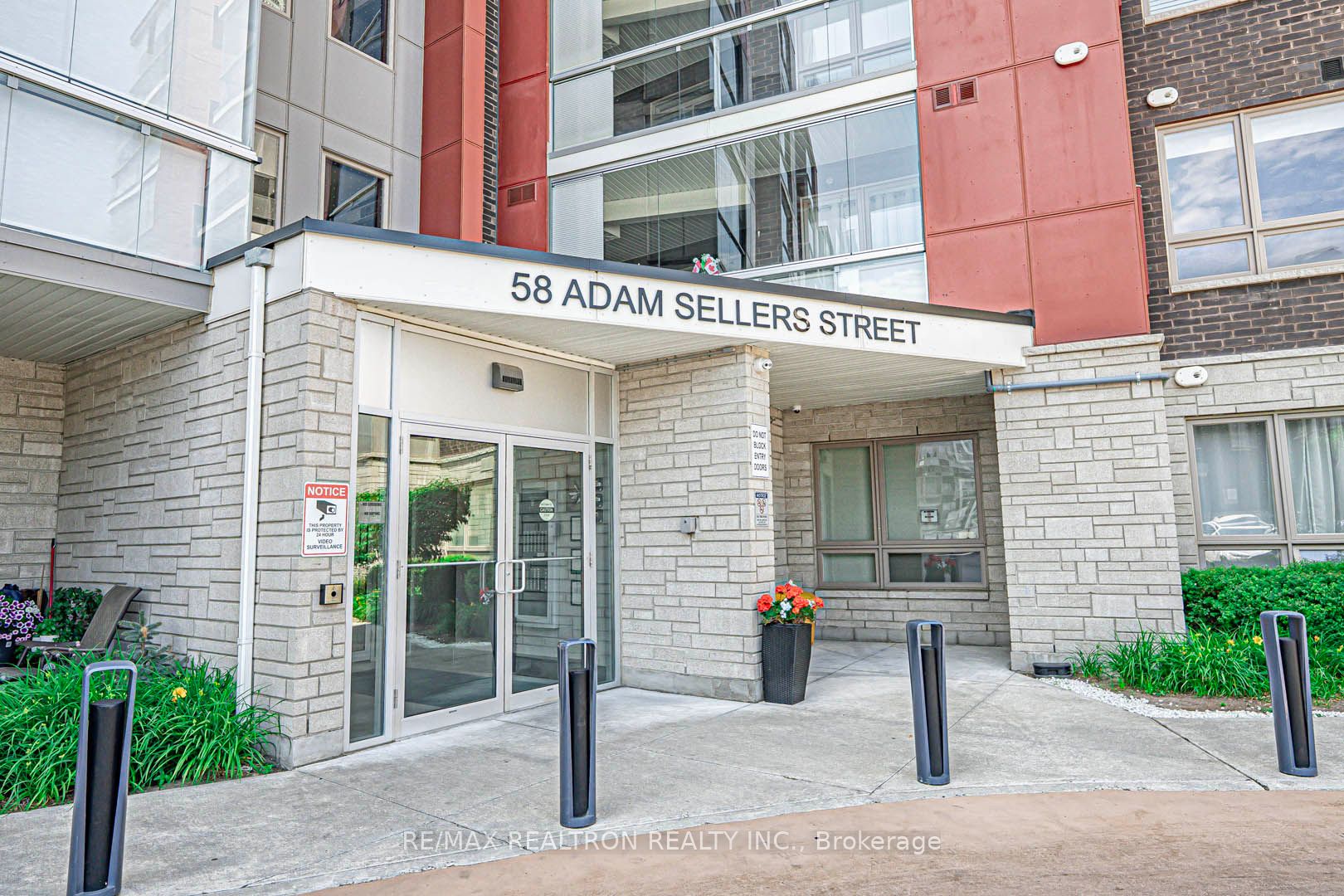 58 Adam Sellers Street 407, Markham, ON L6B 1P5 photo 3