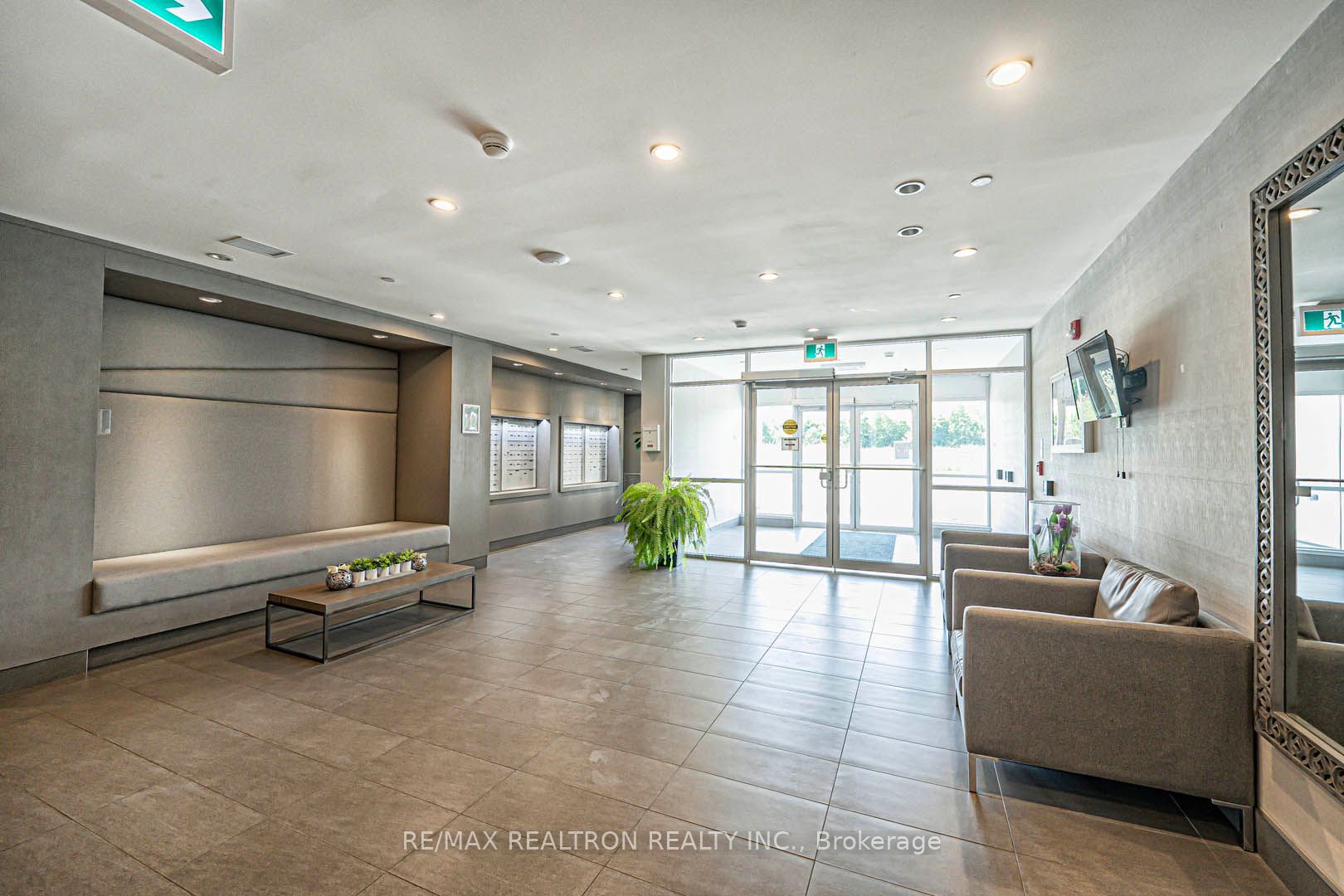 58 Adam Sellers Street 407, Markham, ON L6B 1P5 photo 4