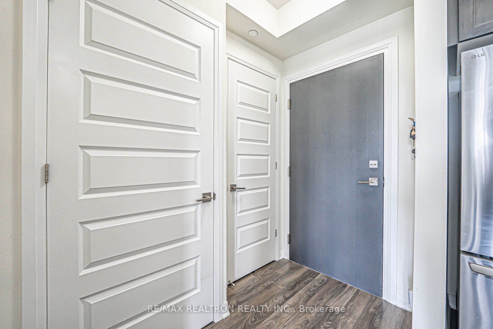 58 Adam Sellers Street 407, Markham, ON L6B 1P5 photo 5