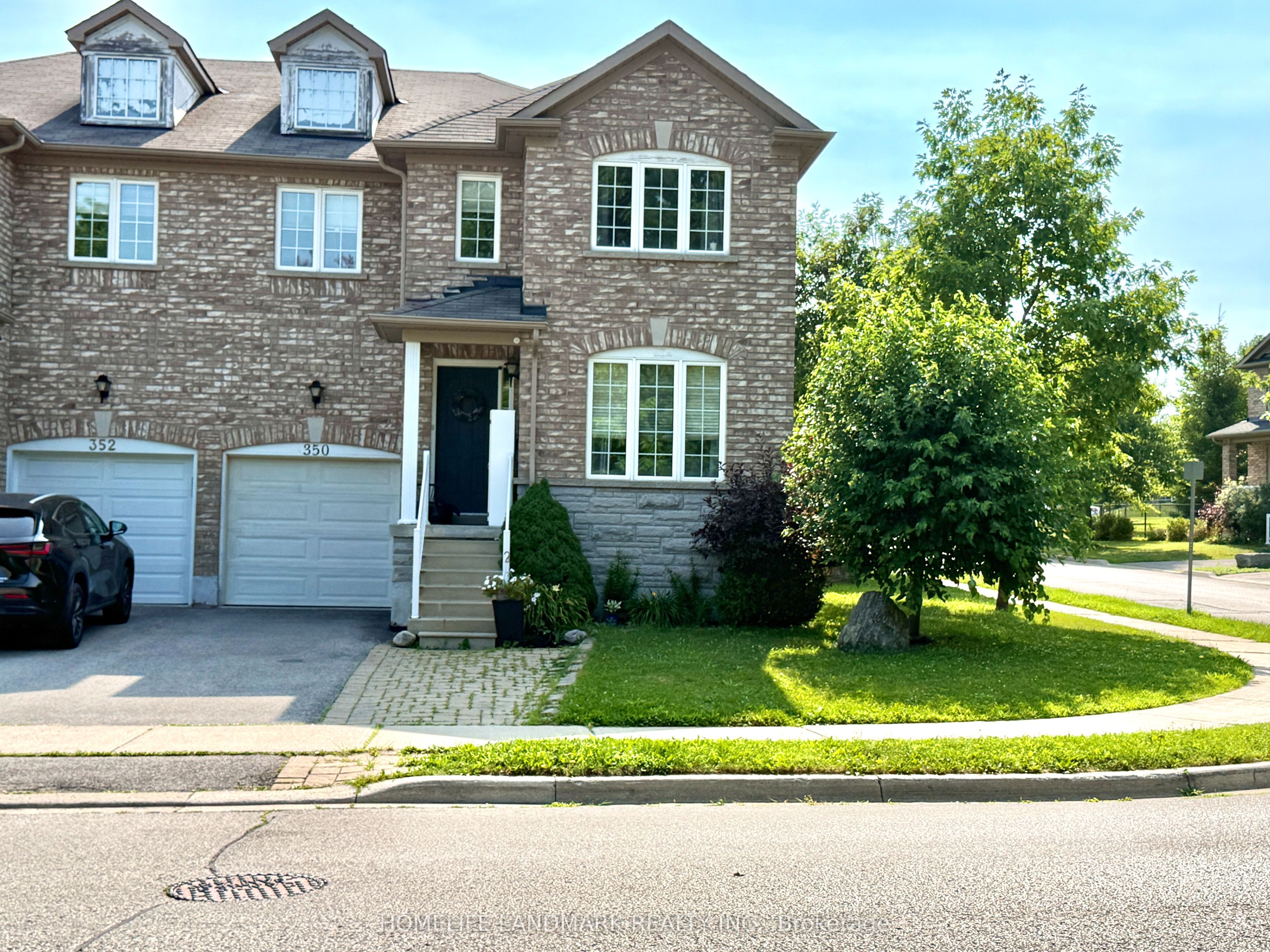 350 Gilpin Drive, Newmarket, ON L3X 3H2