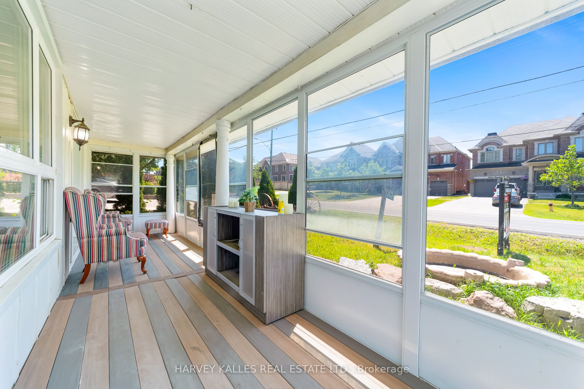 6814 14th Avenue, Markham, ON L6B 1A8 photo 4