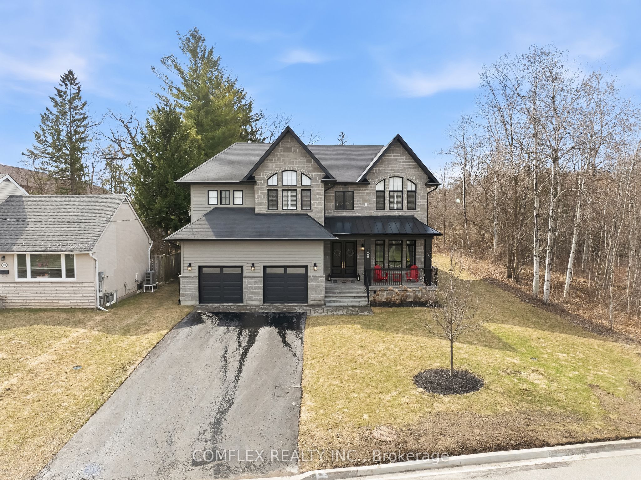 108 Avenue Road, Newmarket, ON L3Y 1N3 photo 2