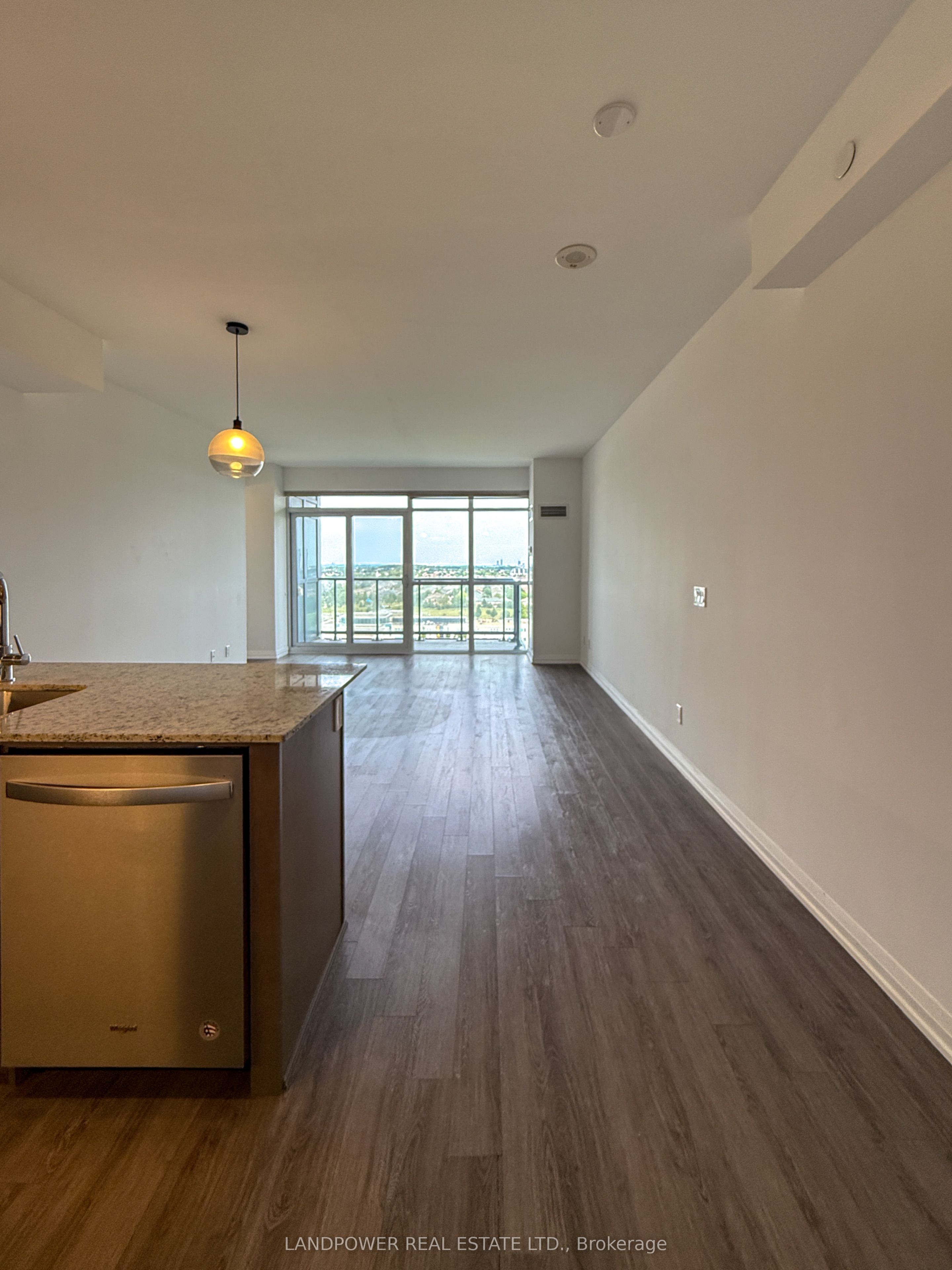 65 Oneida Crescent 1510, Richmond Hill, ON L4B 0G9 photo 4