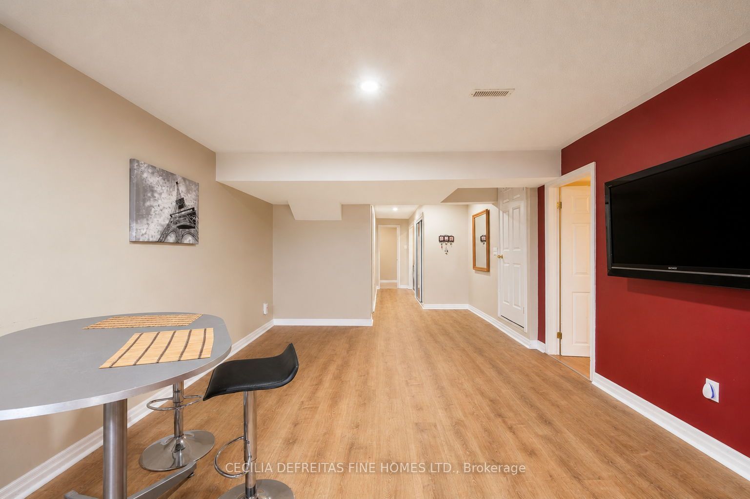 294 Wildberry Crescent Bsmt, Vaughan, ON L4H 2H6 photo 4