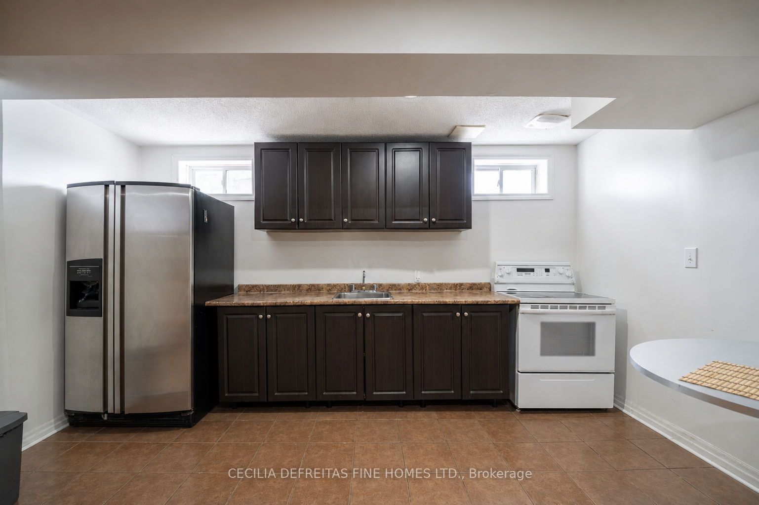 294 Wildberry Crescent Bsmt, Vaughan, ON L4H 2H6 photo 5