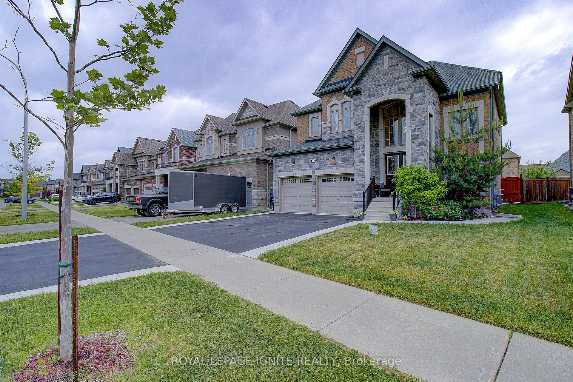 19 Hackett Street, New Tecumseth, ON L9R 0G9 photo 2