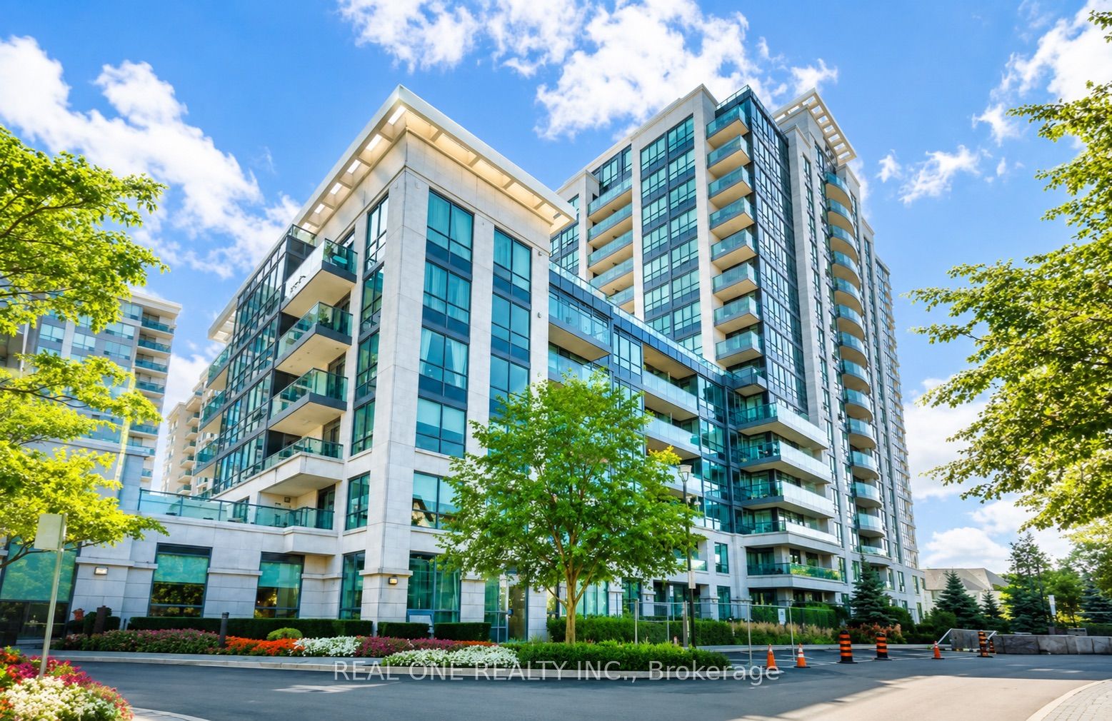 30 North Park Road 1005, Vaughan, ON L4J 0G6