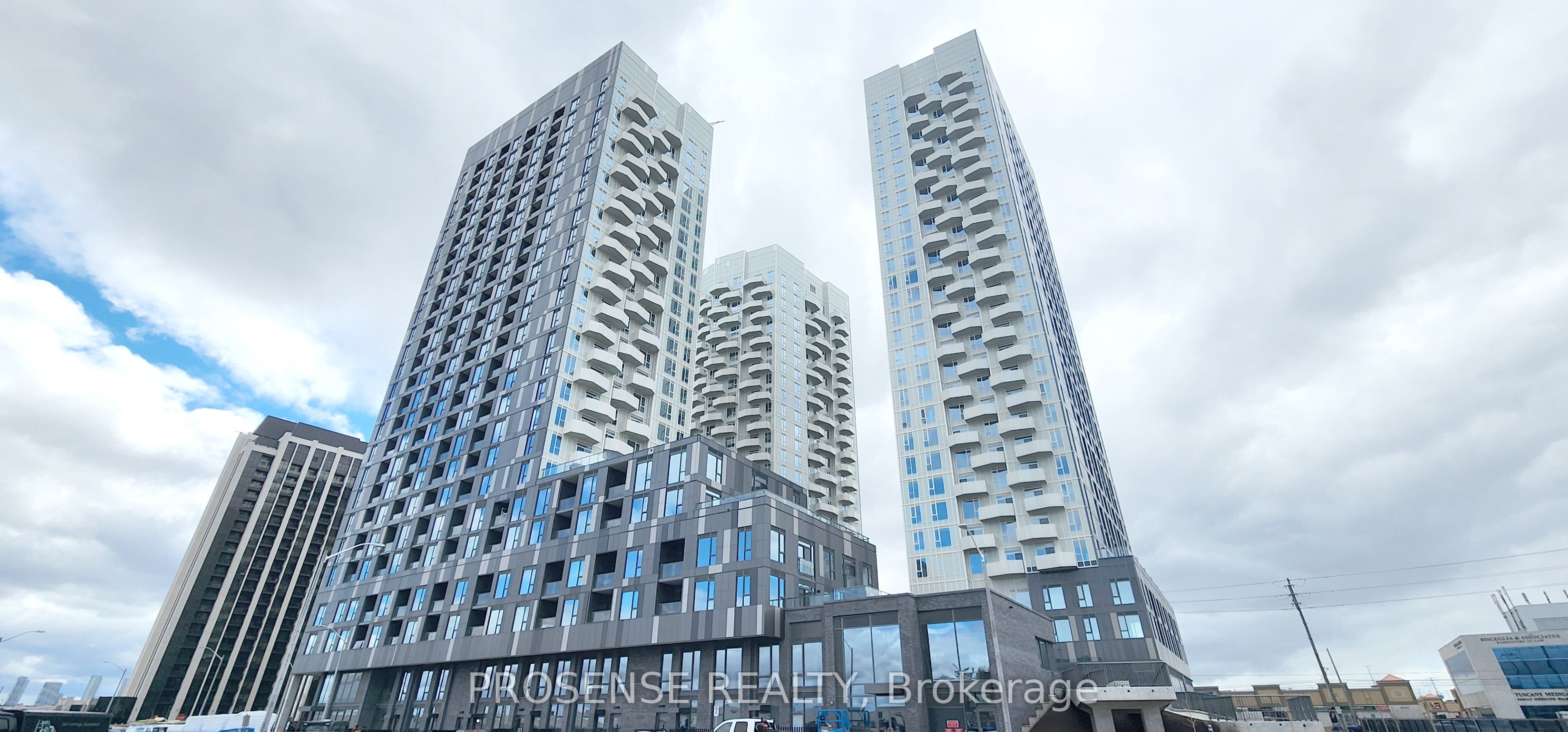 10 Abeja Street 2413, Vaughan, ON L4K 0R4