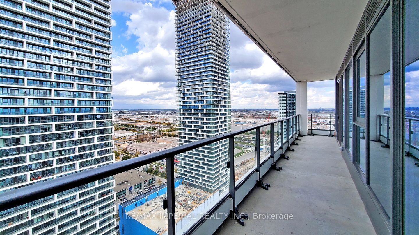 5 buttermill Avenue 3102, Vaughan, ON L4K 0J5 photo 3