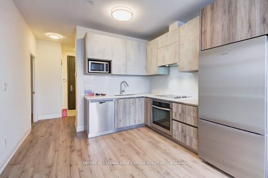 25 Water Walk Drive 220, Markham, ON L6G 0G3 photo 4