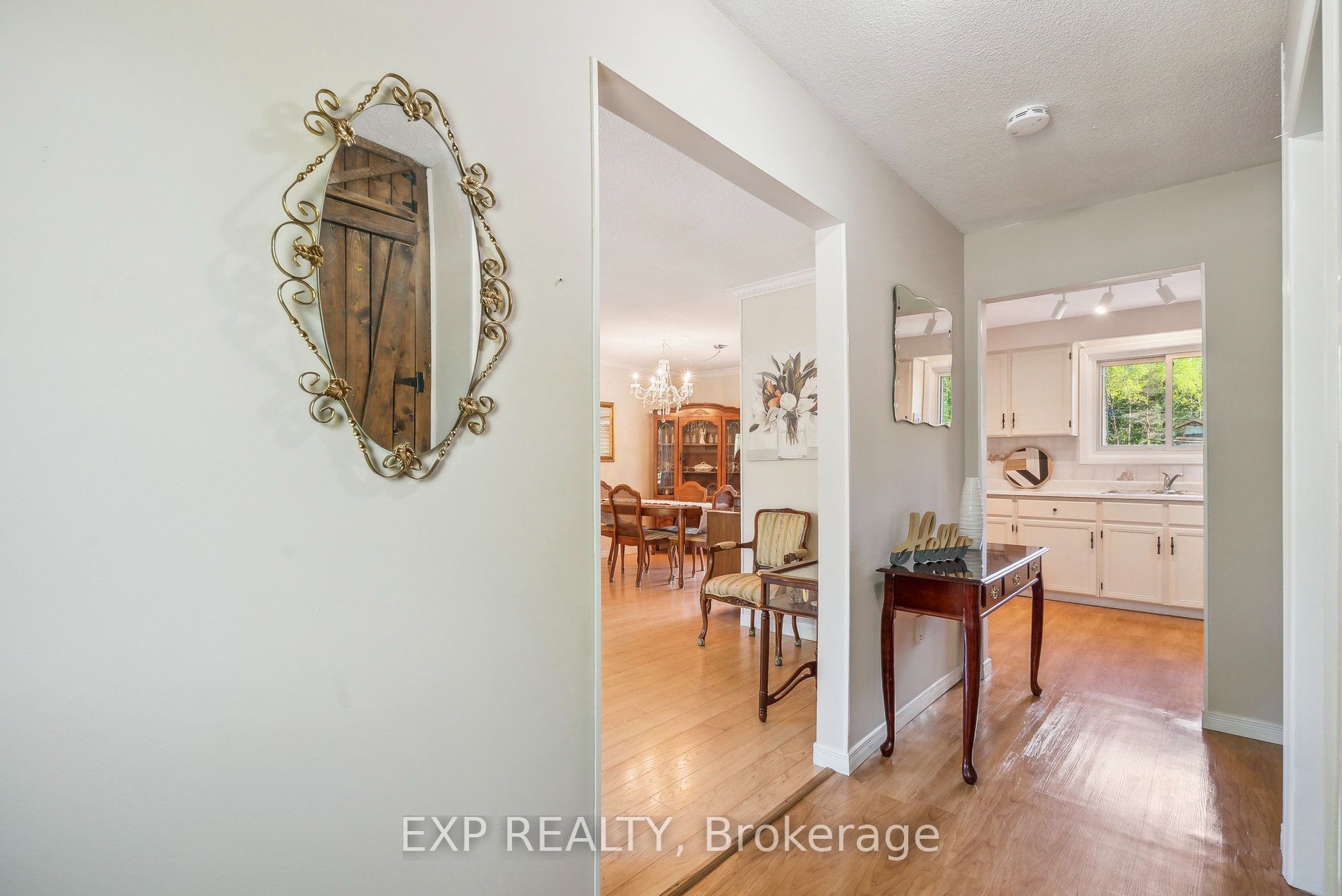 8245 Main Street, Adjala-Tosorontio, ON L0M 1M0 photo 4