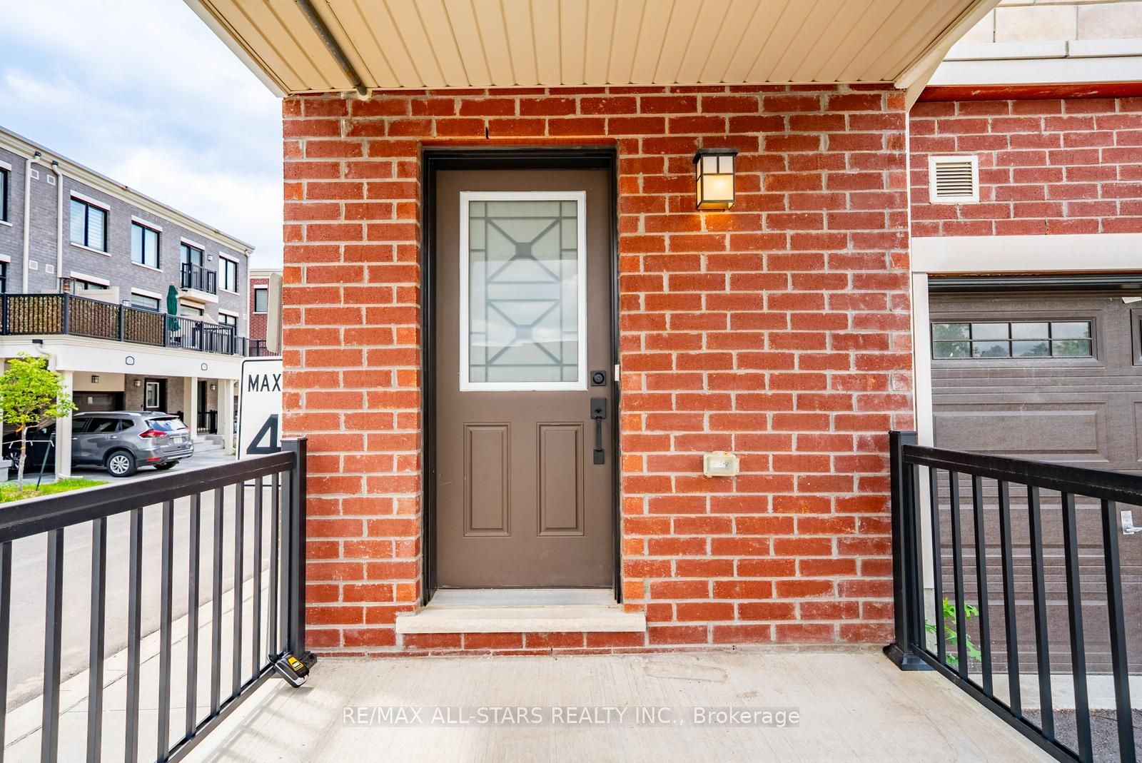 40 Covington Crescent, Whitchurch-Stouffville, ON L4A 4W8 photo 5