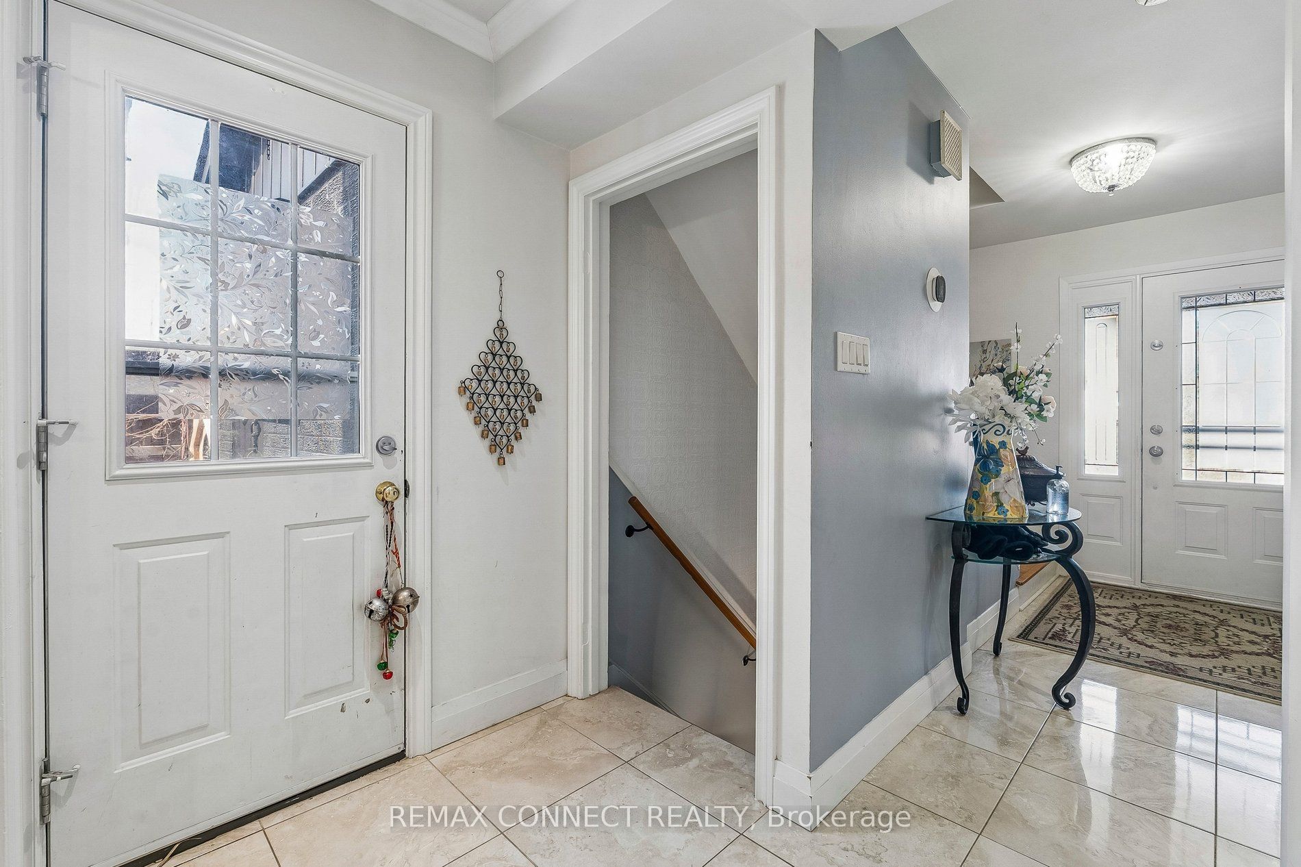 750 Gorham Street, Newmarket, ON L3Y 1L6 photo 4