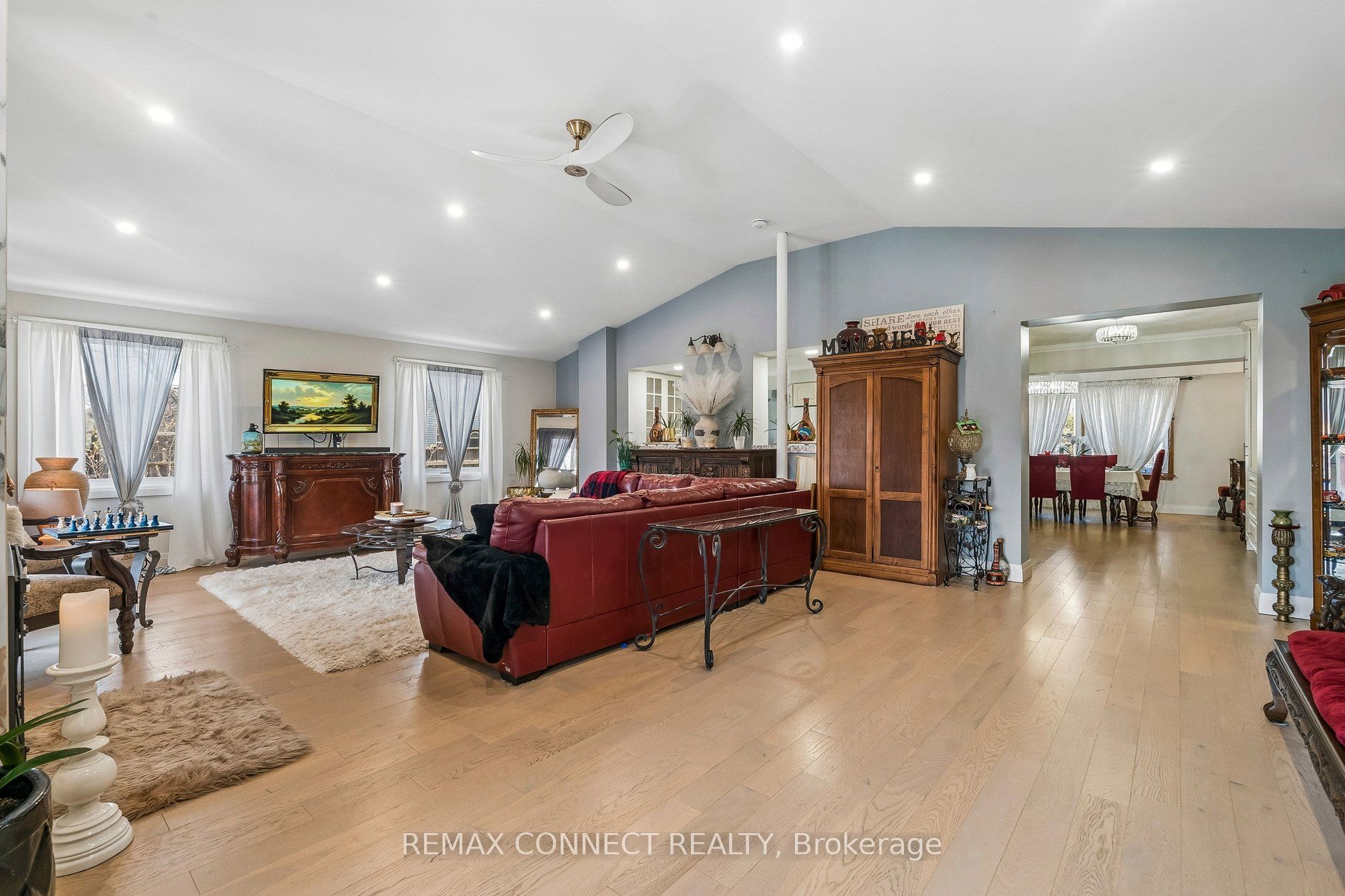 750 Gorham Street, Newmarket, ON L3Y 1L6 photo 5