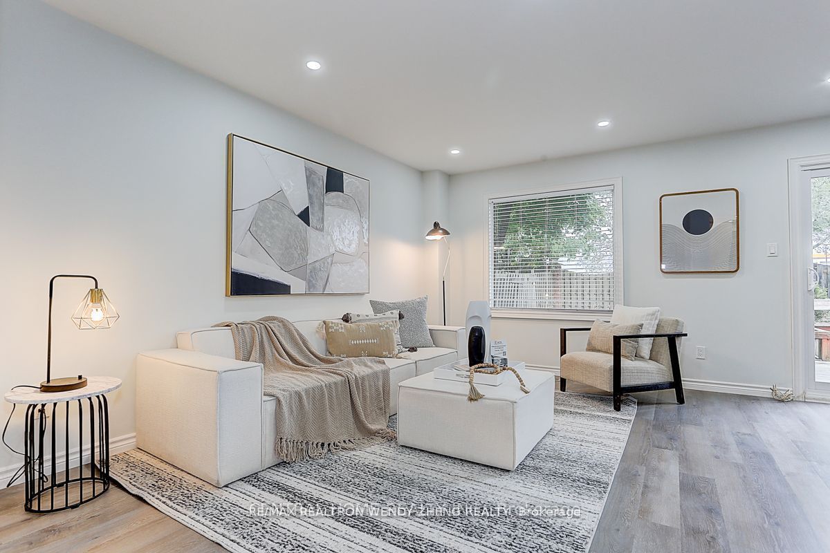 12 WOOLEN MILL Road, Markham, ON L3P 6X4 photo 3