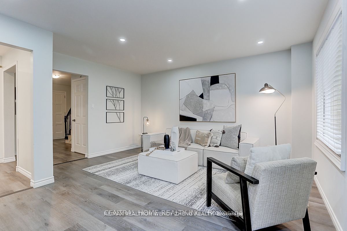 12 WOOLEN MILL Road, Markham, ON L3P 6X4 photo 5