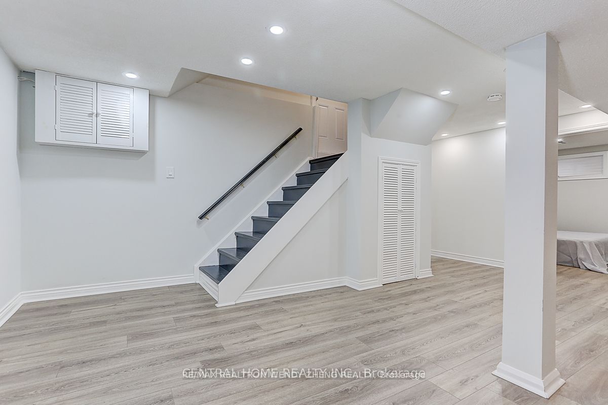 12 WOOLEN MILL Road Bsmt, Markham, ON L3P 6X4 photo 3