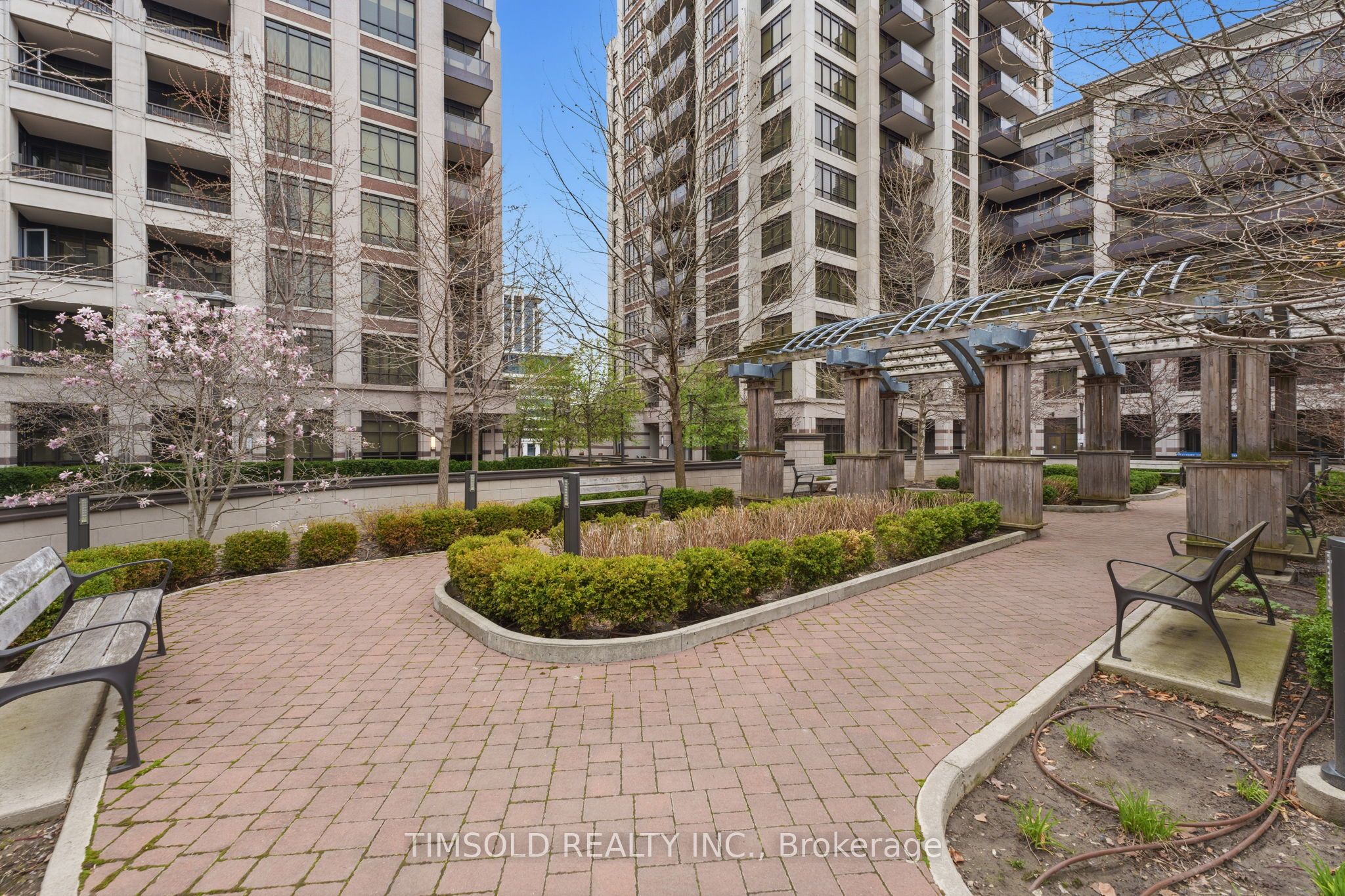 33 Clegg Road 1012, Markham, ON L6G 0G6 photo 2