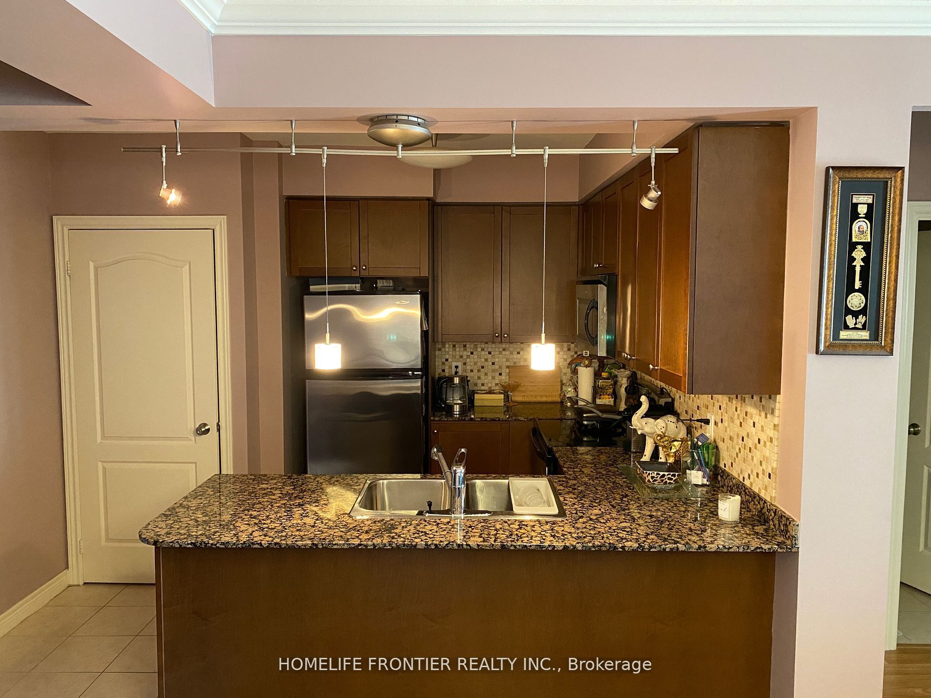 100 Promenade Circle 1111, Vaughan, ON L4J 7W7 photo 2