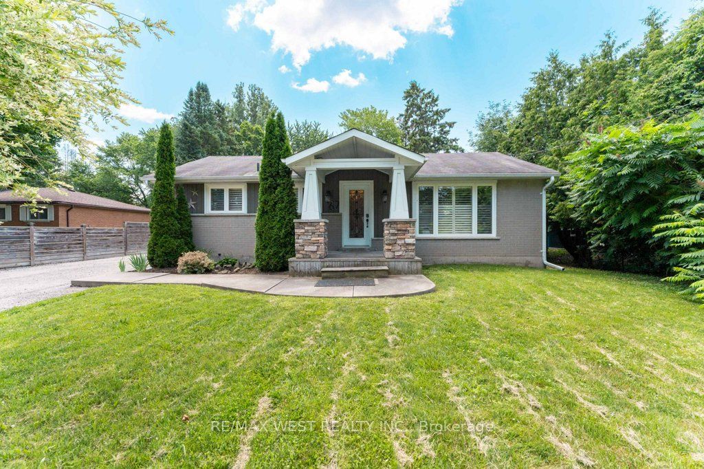 67 May Avenue, East Gwillimbury, ON L0G 1V0 photo 2