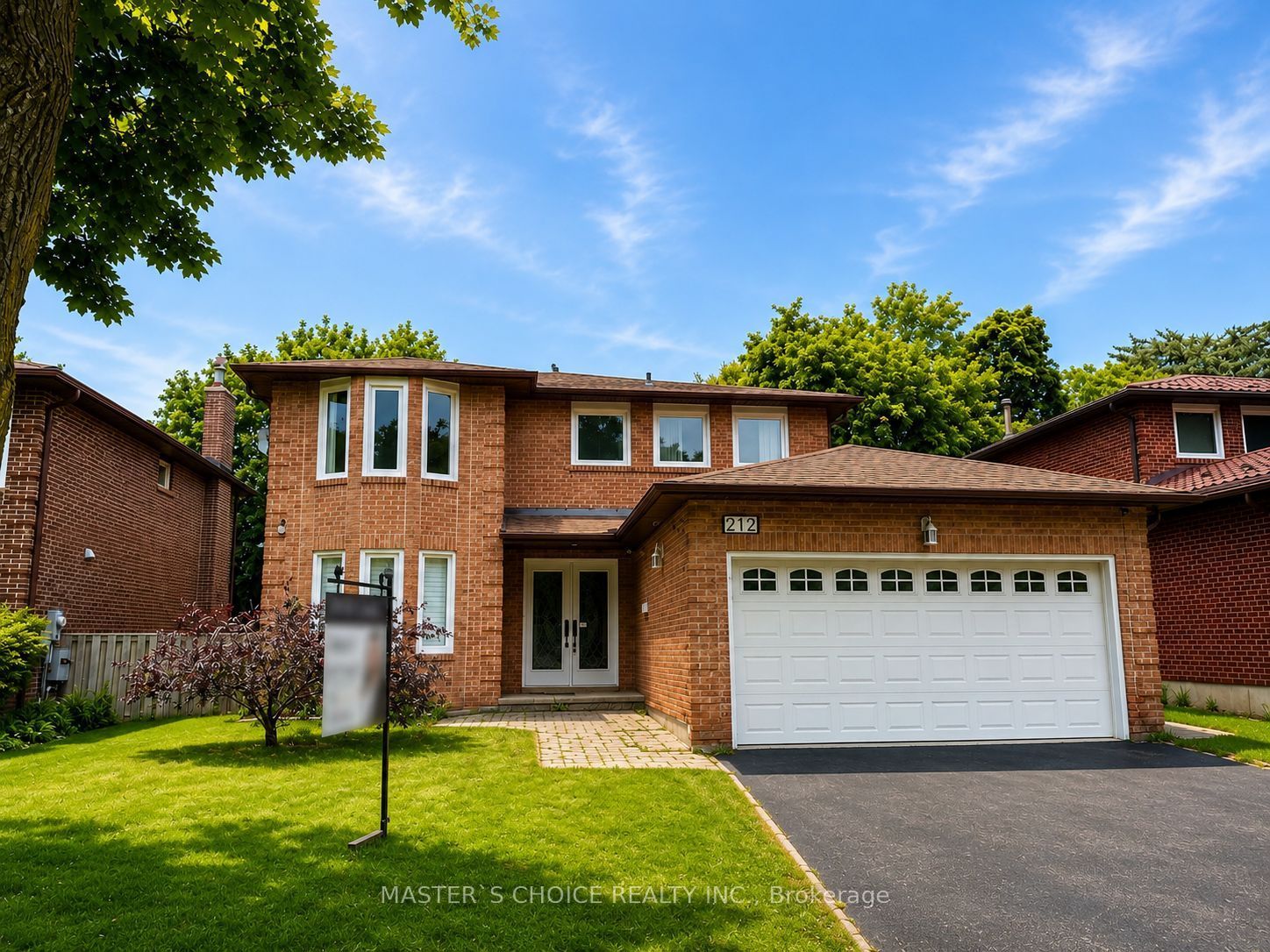 212 Fincham Avenue, Markham, ON L3P 4B5