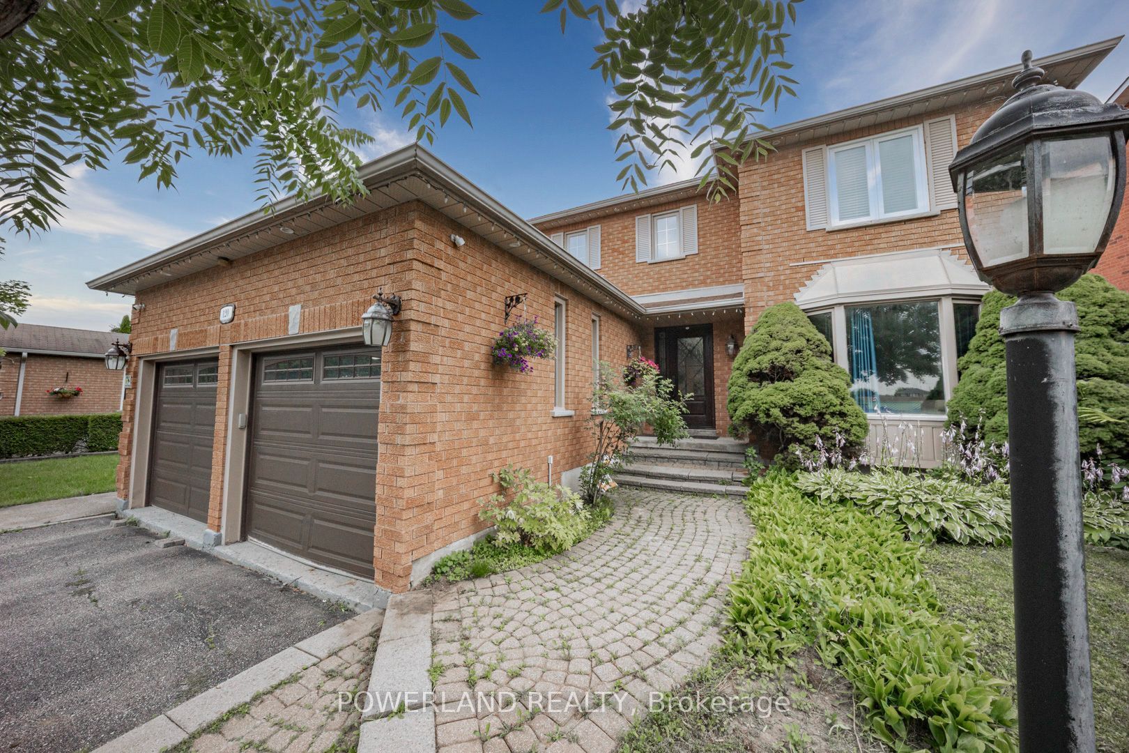 120 Savage Road, Newmarket, ON L3X 1R1 photo 2