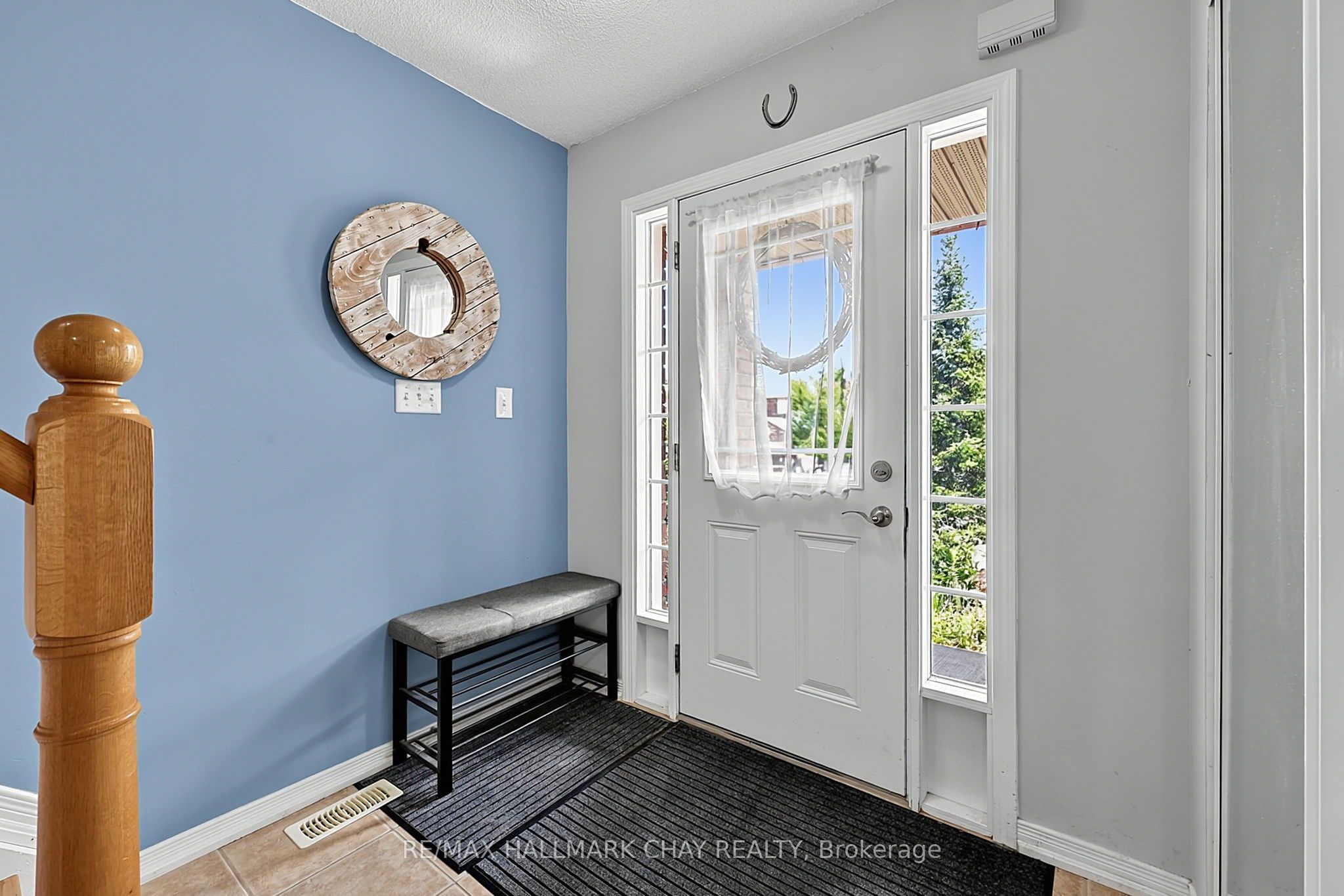 1426 Benson Street, Innisfil, ON L9S 0C8 photo 4