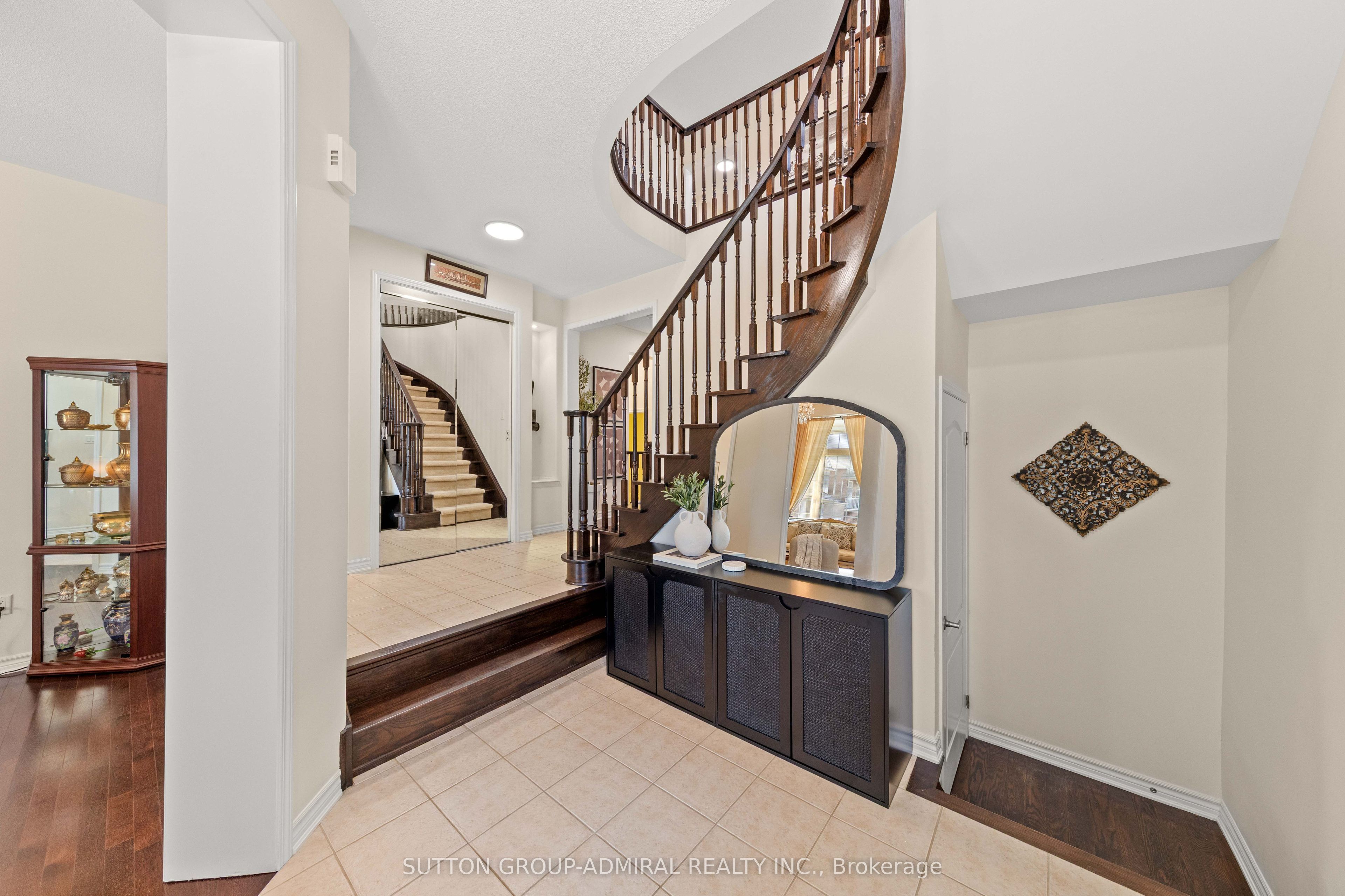 323 Cheryl Mews Boulevard, Newmarket, ON L3X 3J6 photo 5