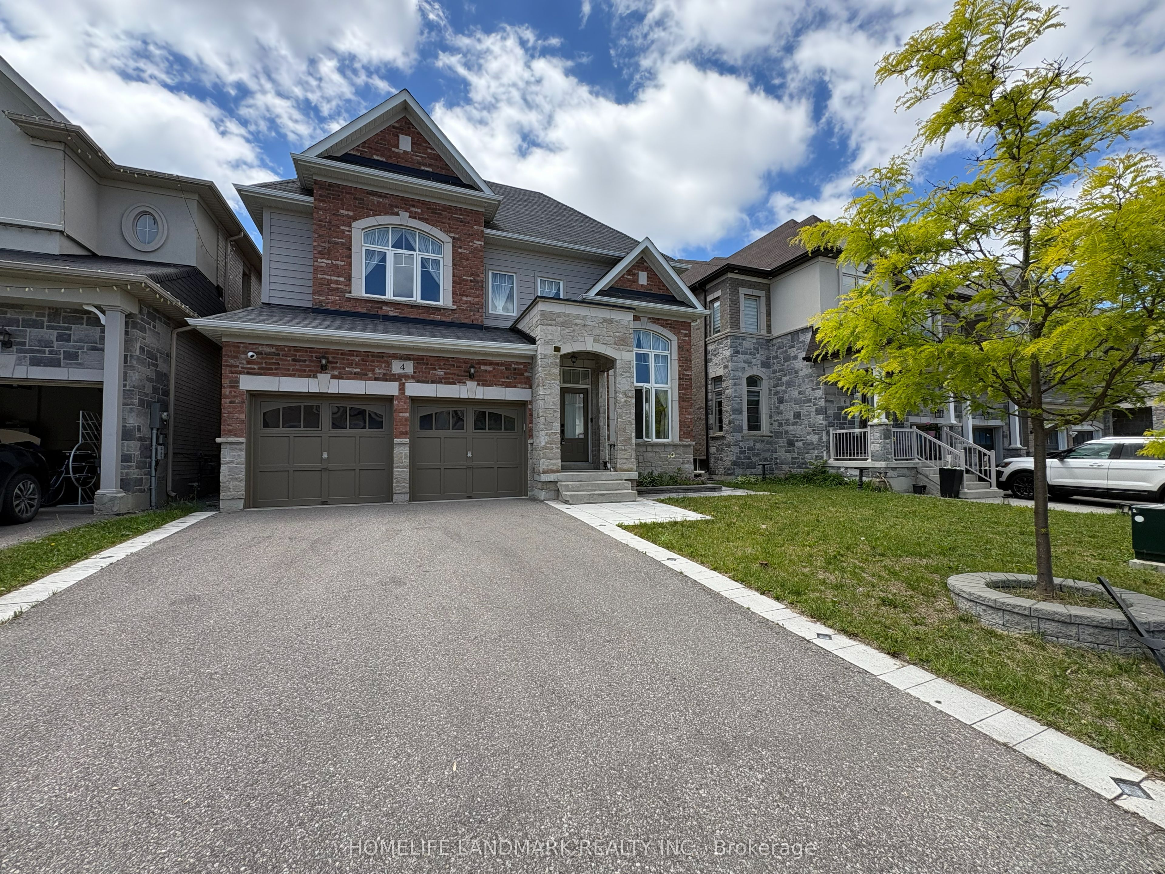 4 John Weddell Avenue, East Gwillimbury, ON L9N 0P4