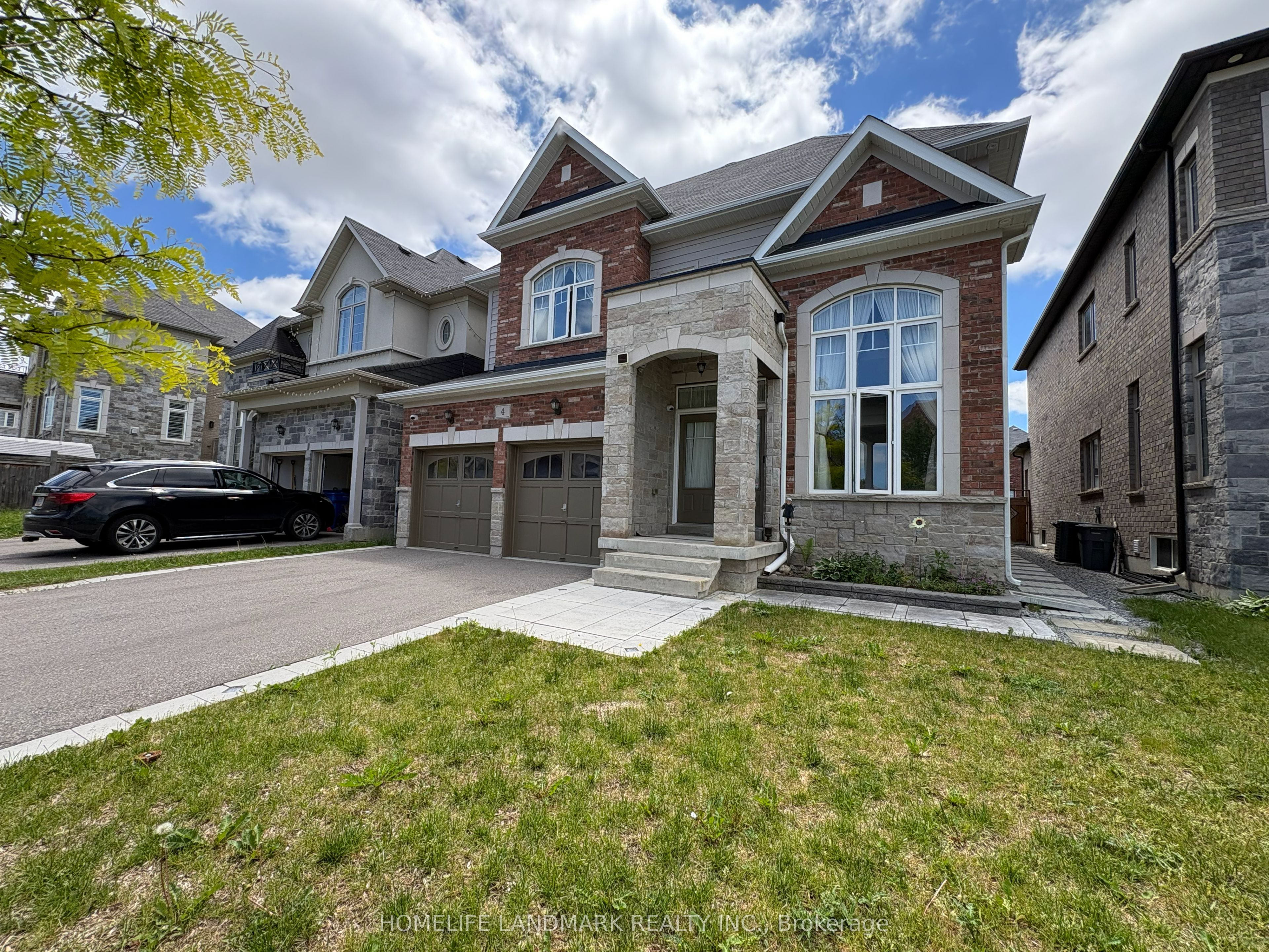 4 John Weddell Avenue, East Gwillimbury, ON L9N 0P4 photo 2