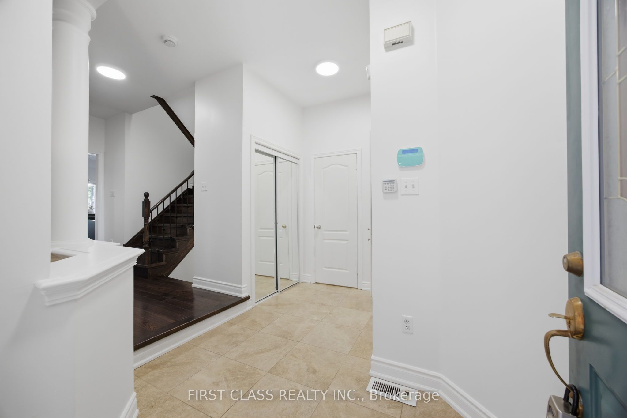 99 Nottingham Drive, Richmond Hill, ON L4S 2A1 photo 3