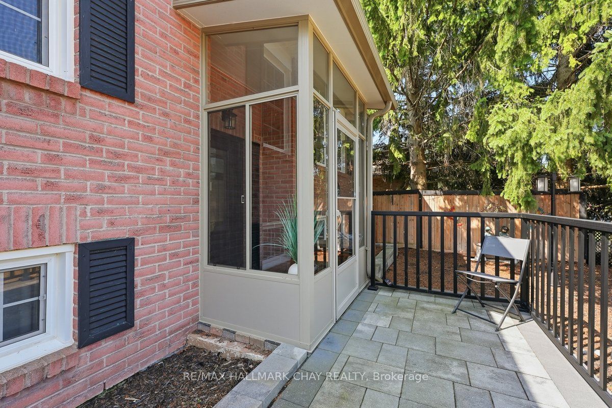 6 John James Drive, Essa, ON L3W 0J4 photo 3