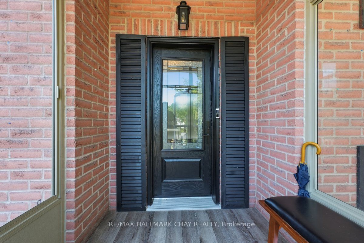 6 John James Drive, Essa, ON L3W 0J4 photo 4