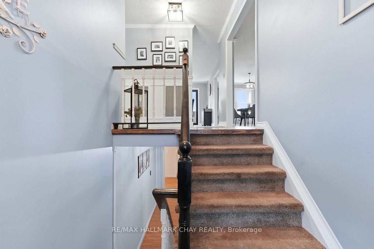 6 John James Drive, Essa, ON L3W 0J4 photo 5