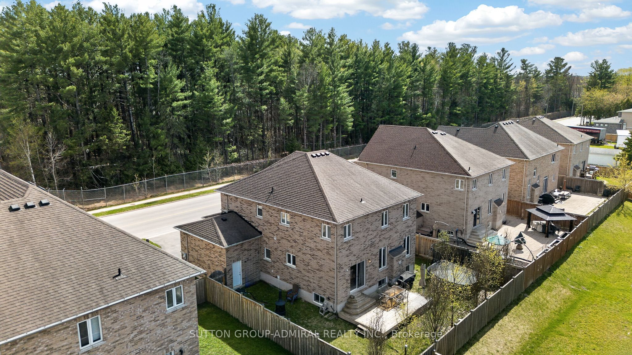 121 Centre Street, Essa, ON L0M 1B0 photo 2