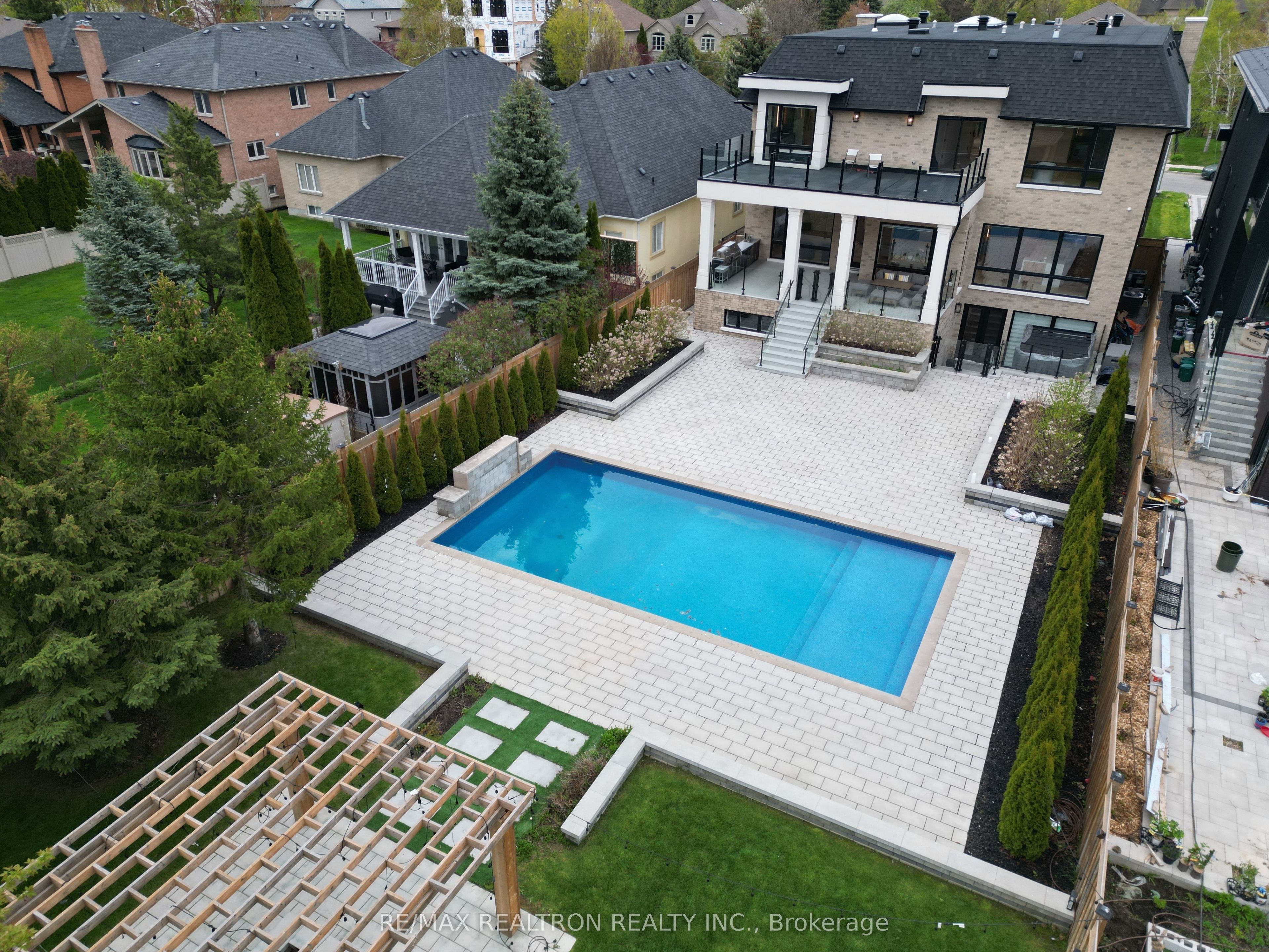 116 OAK Avenue, Richmond Hill, ON L4C 6R7 photo 4