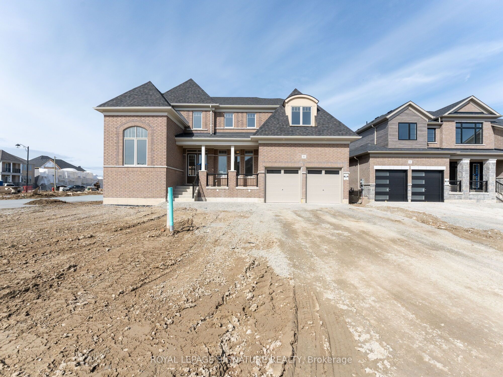 8 Mayflower Gardens, Adjala-Tosorontio, ON L0G 1W0