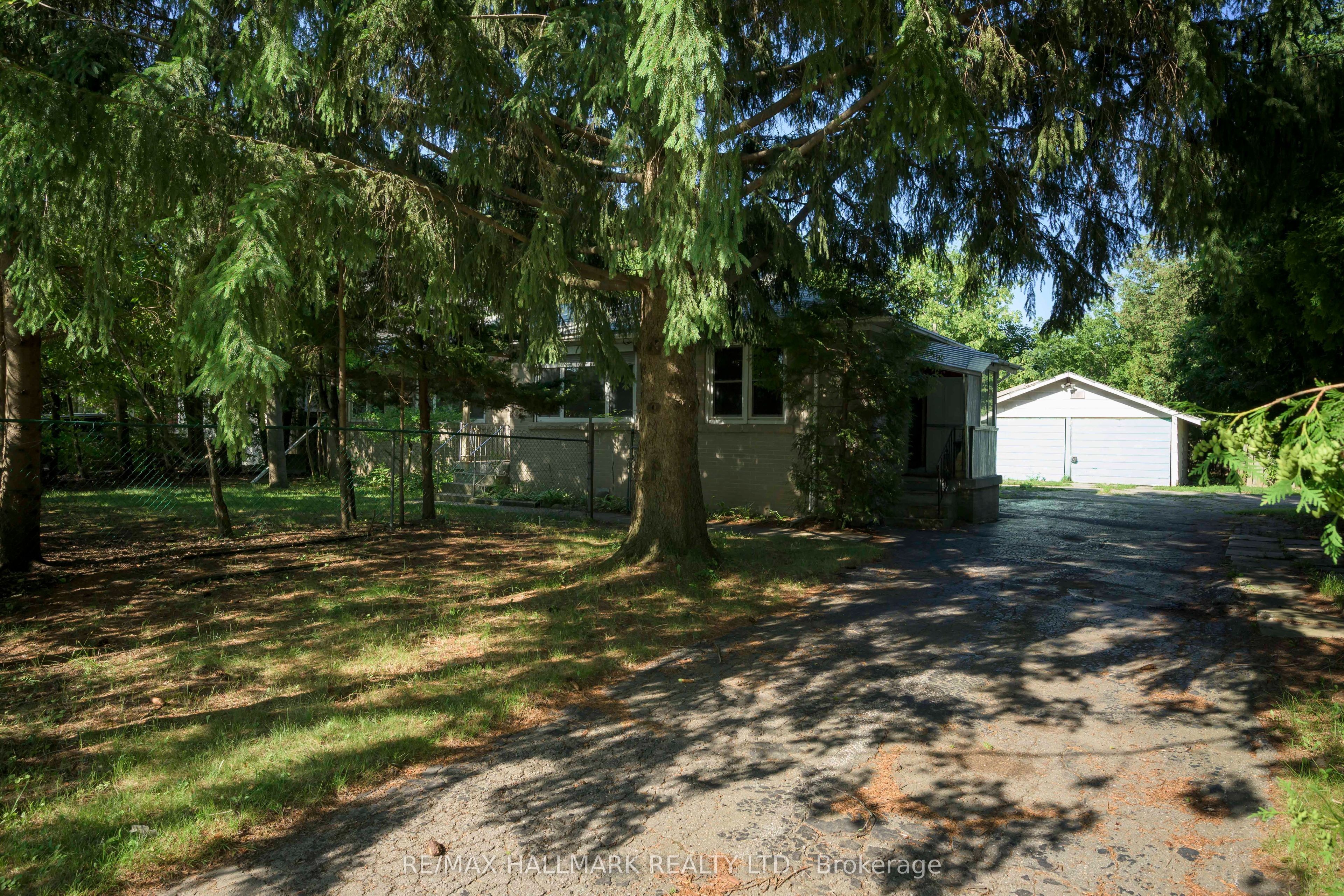 4 Crestview Road, King, ON L0G 1N0 photo 2