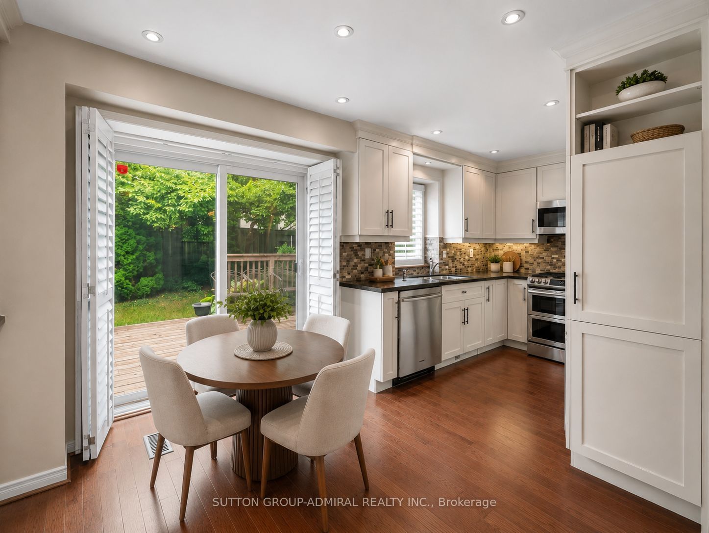 19 Jessica Gardens, Vaughan, ON L4J 3G1 photo 4