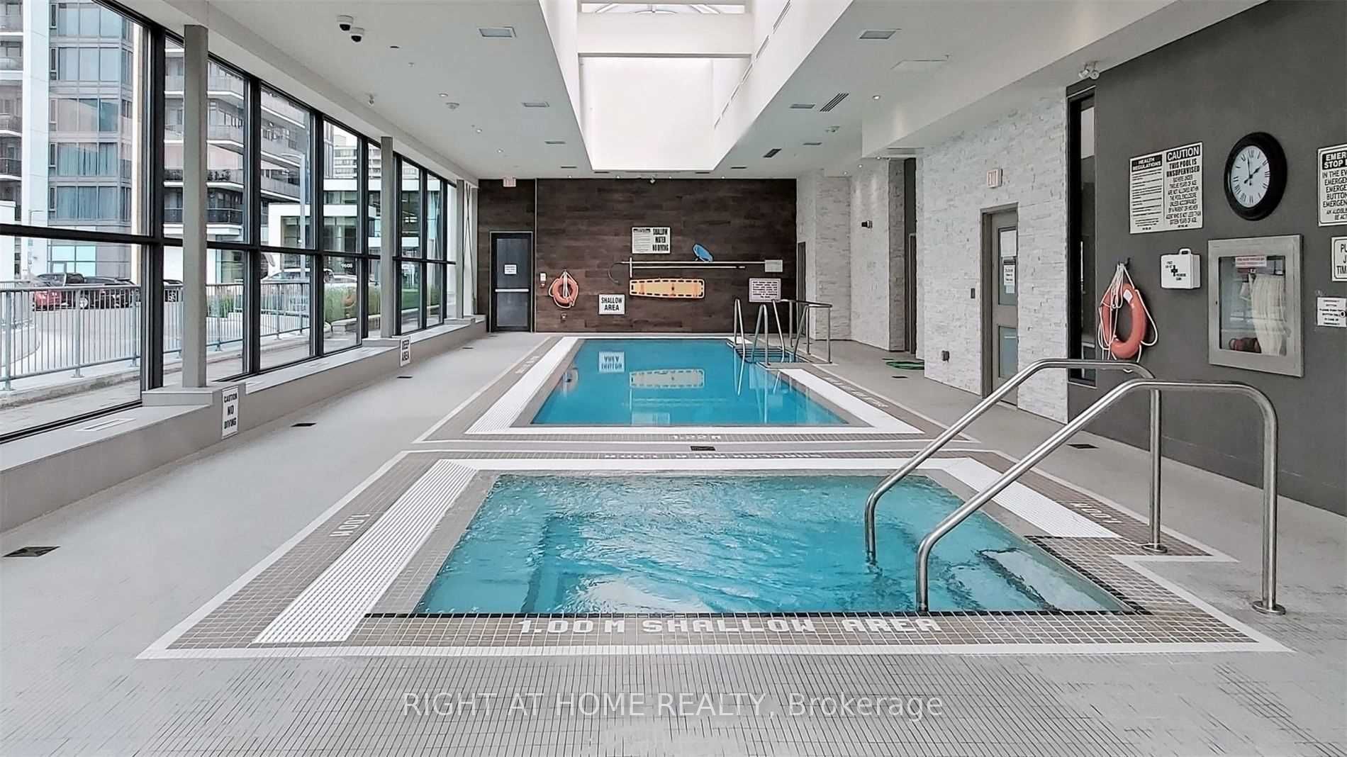 9618 Yonge Street 1010, Richmond Hill, ON L4C 0X5 photo 4