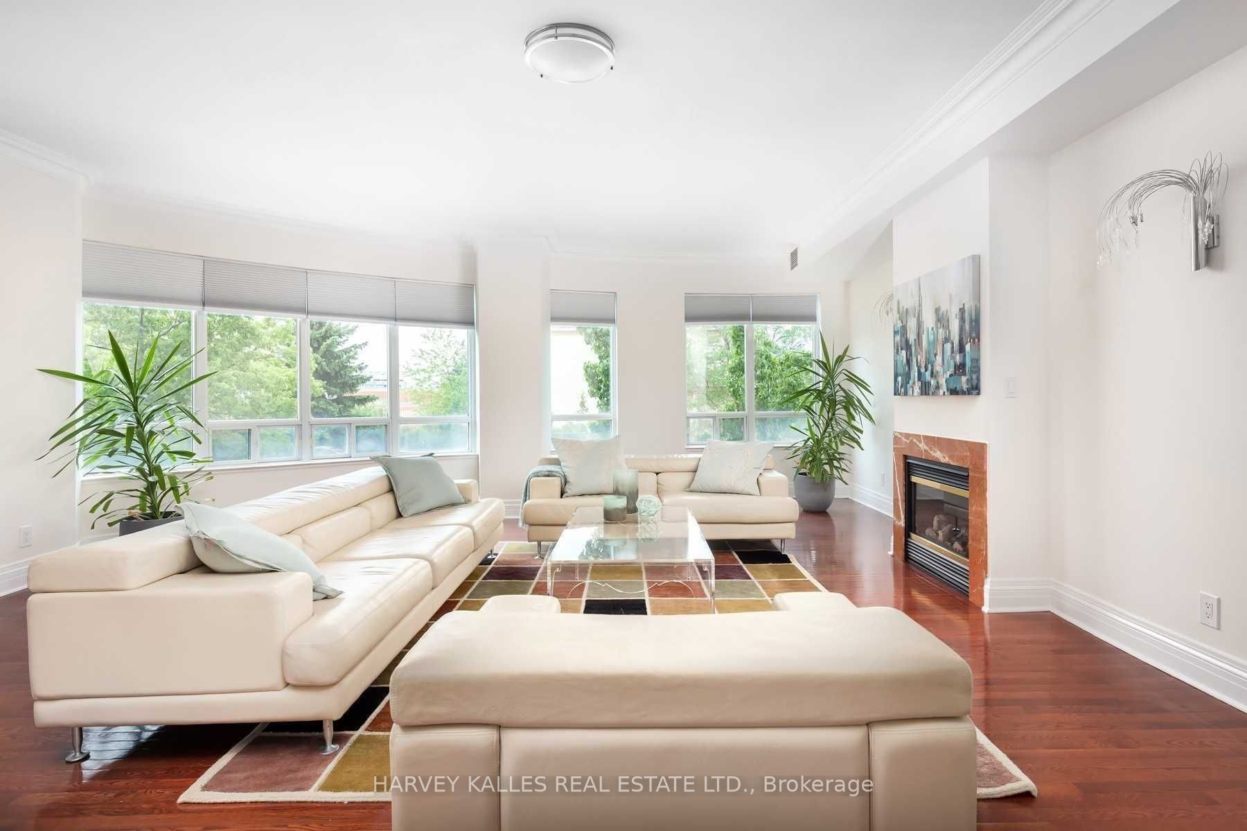 1 Cordoba Drive 205, Vaughan, ON L4J 8S3 photo 3