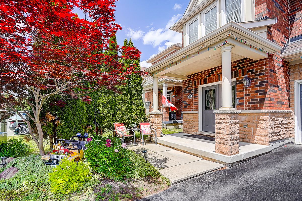10 Collie Crescent, Whitchurch-Stouffville, ON L4A 0V8 photo 2