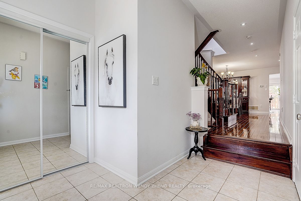 10 Collie Crescent, Whitchurch-Stouffville, ON L4A 0V8 photo 3