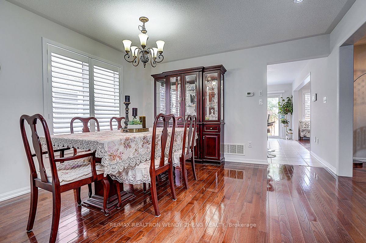 10 Collie Crescent, Whitchurch-Stouffville, ON L4A 0V8 photo 4