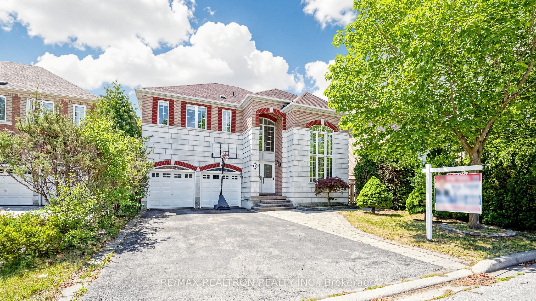 10 Fountain Court, Richmond Hill, ON L4S 2K4 photo 2