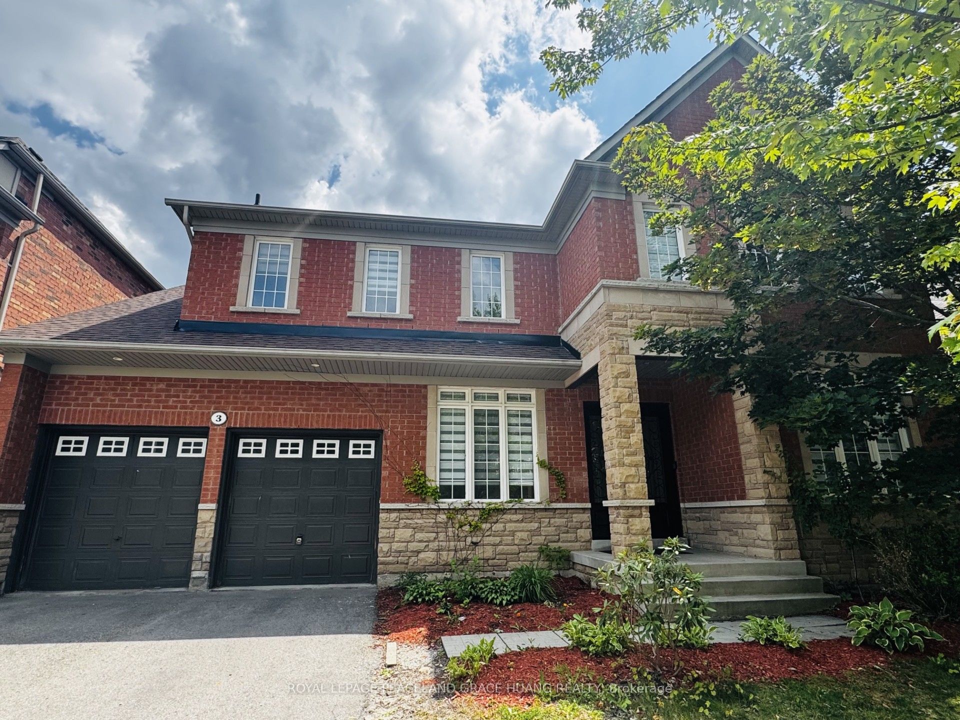 3 Tarmack Drive, Richmond Hill, ON L4E 0E6